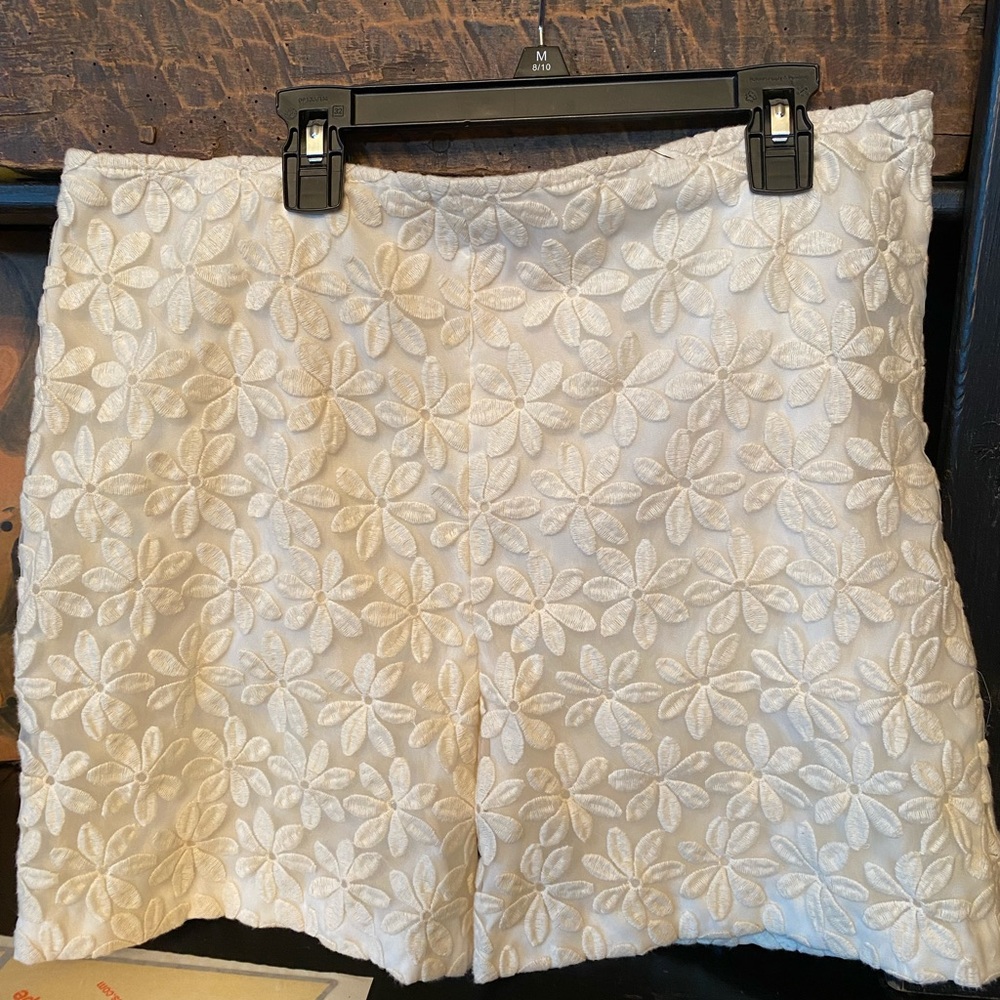 Alberto Makali cream shorts